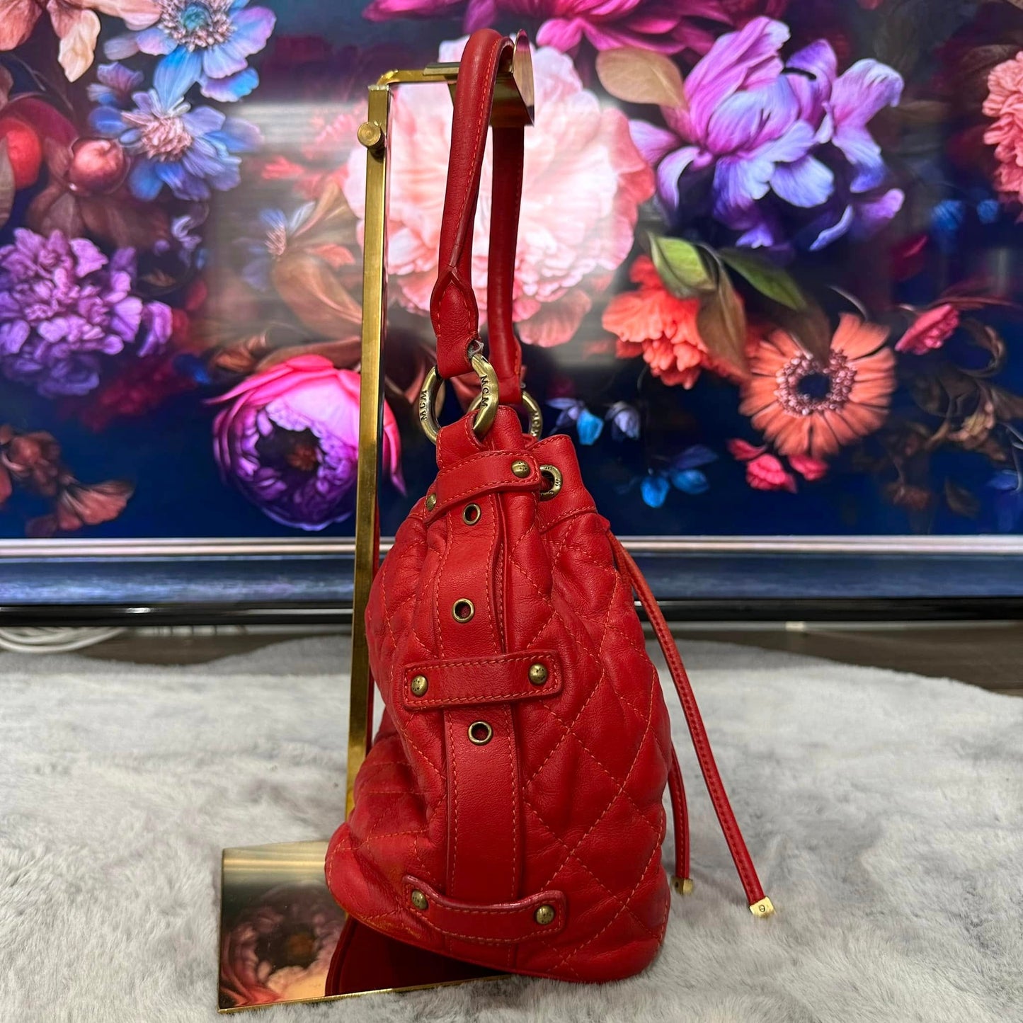 Pre-loved MCM Bucket Bag Red