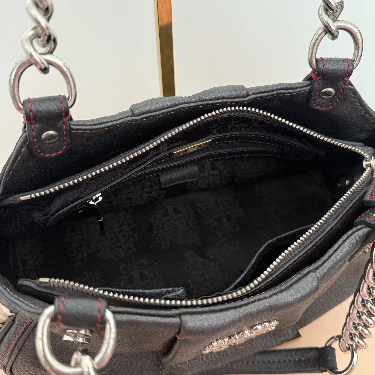 Pre-loved Daks Handbag/Shoulder Bag
