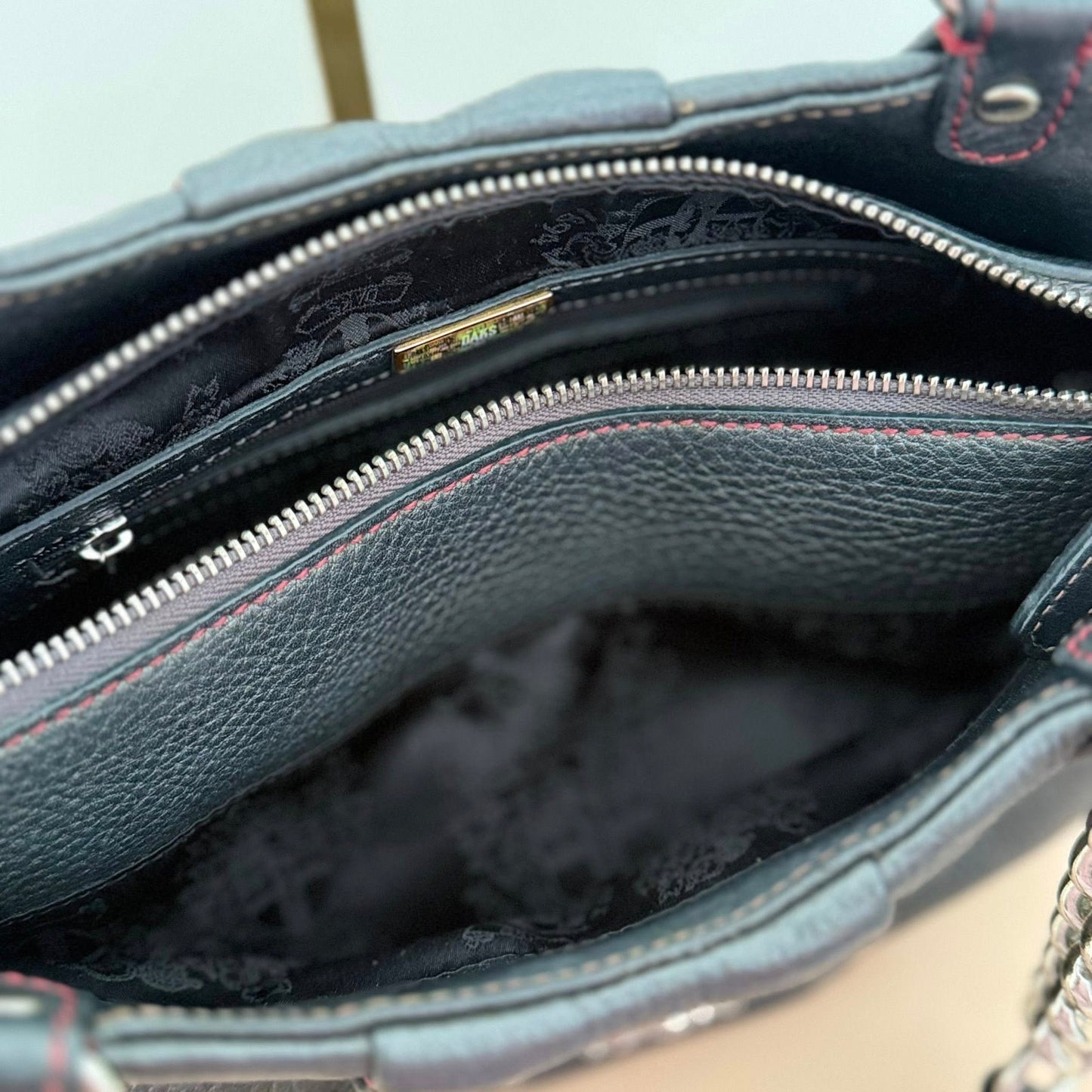 Pre-loved Daks Handbag/Shoulder Bag