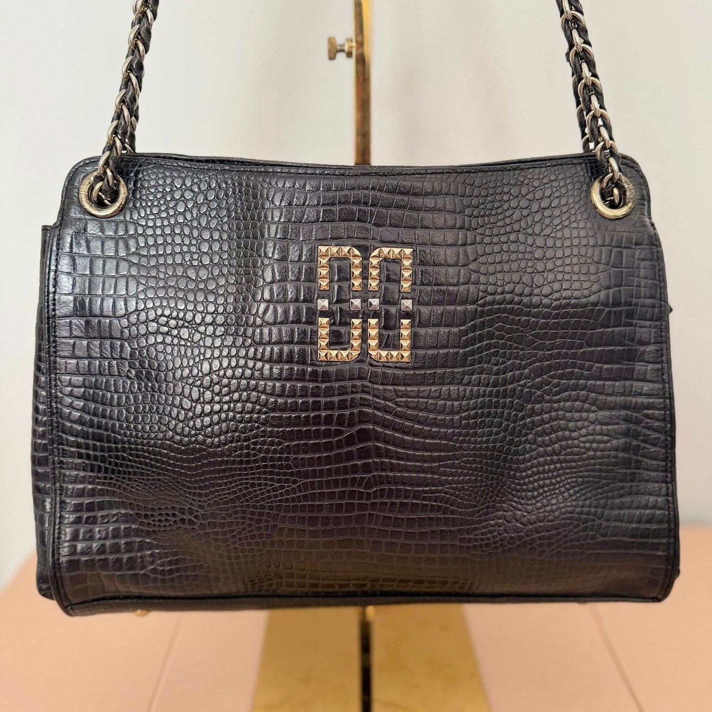 Pre-loved DAKS Black Croc-Embossed Leather Chain Shoulder Bag