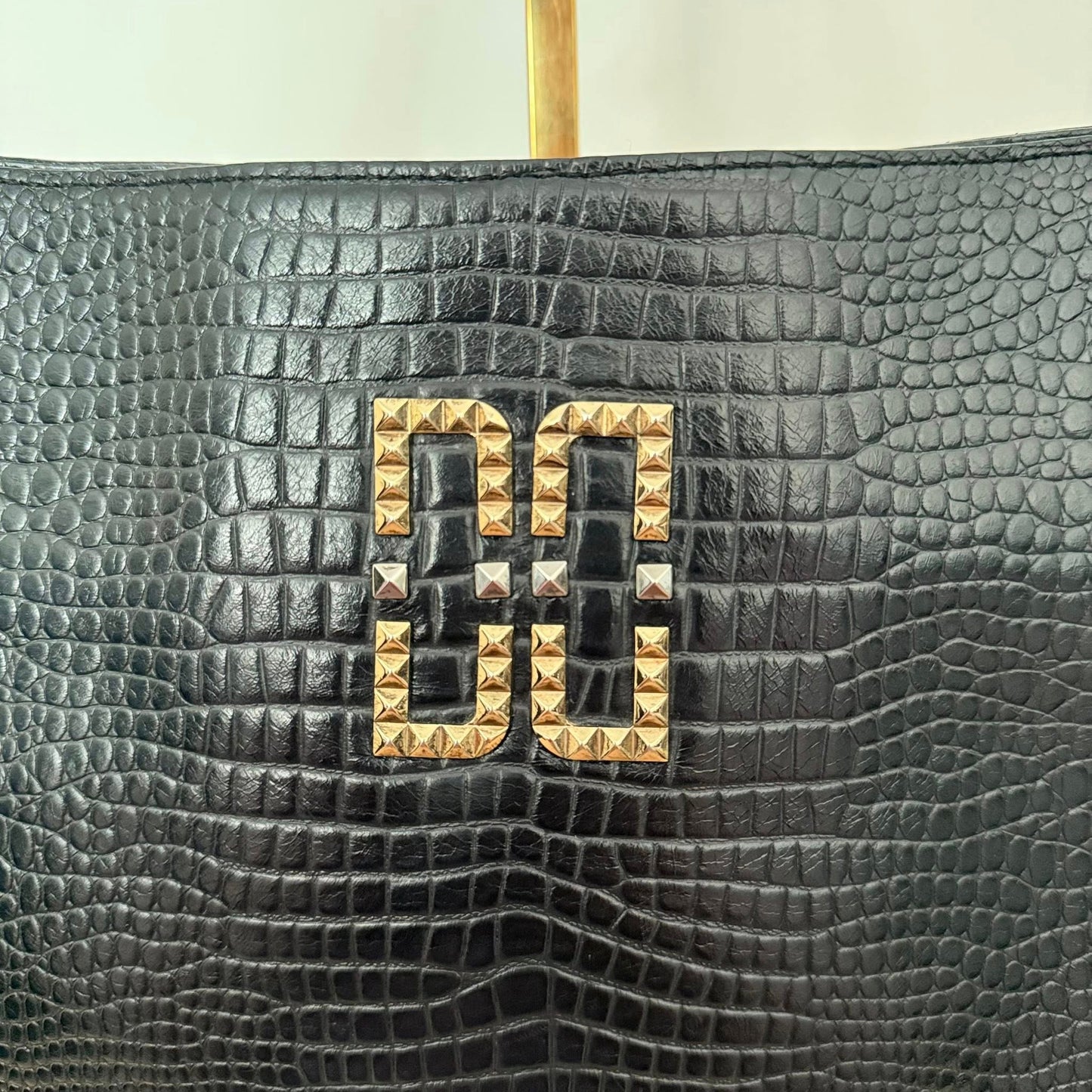 Pre-loved DAKS Black Croc-Embossed Leather Chain Shoulder Bag