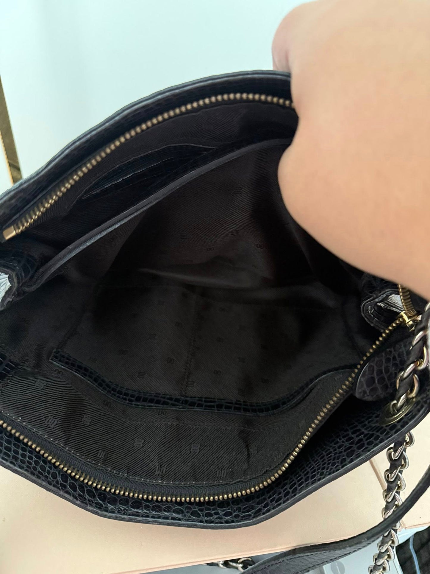 Pre-loved DAKS Black Croc-Embossed Leather Chain Shoulder Bag