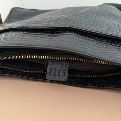 Pre-loved DAKS Black Croc-Embossed Leather Chain Shoulder Bag