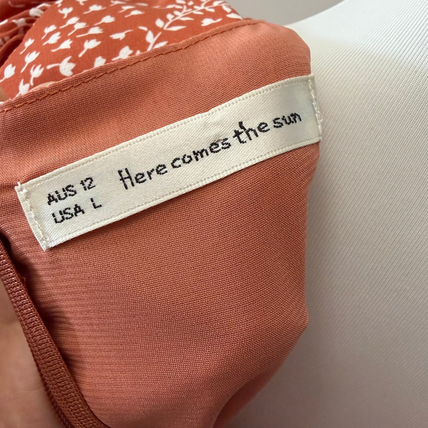 Here Comes The Sun Rust Floral Tie-Front Mini Dress Size AU 12 Pre-Loved